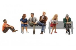 Sitting People HO Scale 
