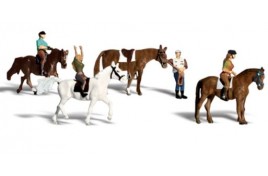 Horseback Riders HO Scale 