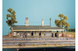 Station Building Plastic Kit OO Scale