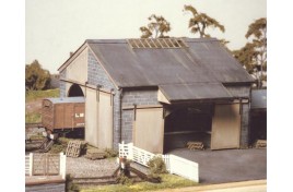 Stone Goods Shed, Through Type Plastic Kit OO Scale
