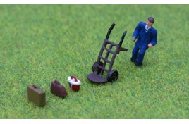 Porter and Handcart with Luggage, Painted OO Scale