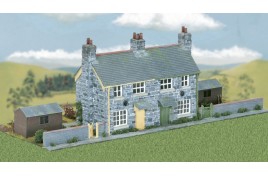 Semi-Detached Stone Cottages Plastic Kit Craftsman Series OO Scale