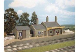 Stone Country Station Plastic Kit Craftsman Series OO Scale