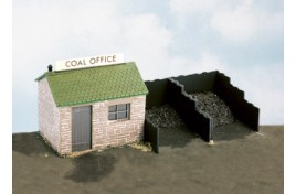 Coal Yard Hut & Staithes with Coal Plastic Kit OO Scale